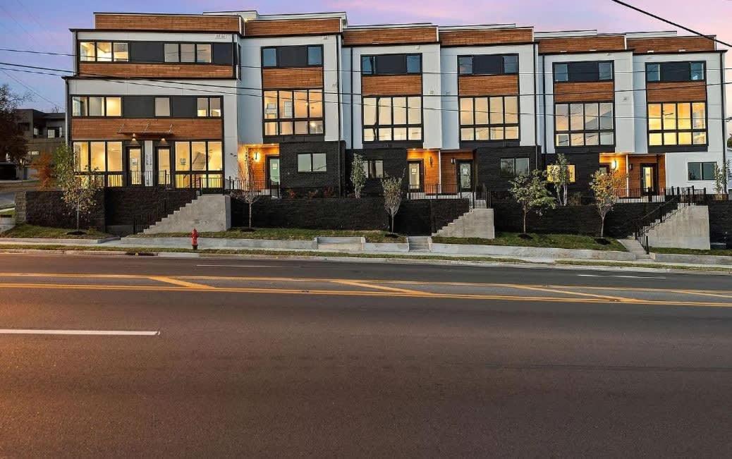 Alan Jackson Cattahoochee Luxury 4bd * Nashville